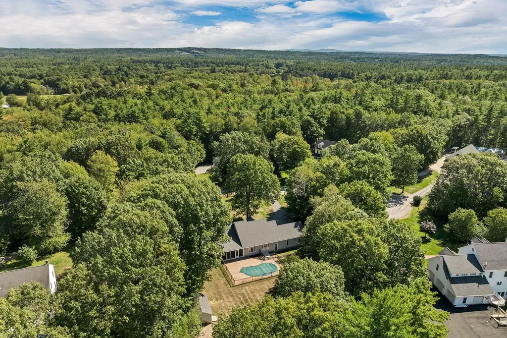 61 Sullivan Farm Drive Rochester NH 03867