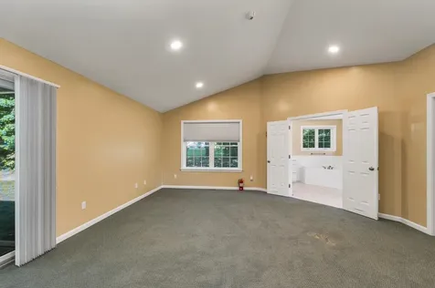 61 Sullivan Farm Drive Rochester NH 03867