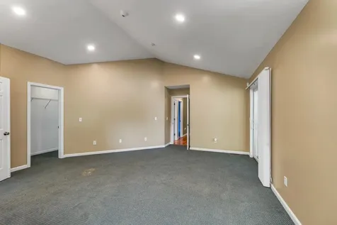 61 Sullivan Farm Drive Rochester NH 03867