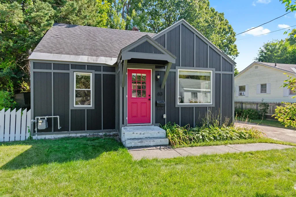 63 Birch Court Burlington VT 05408