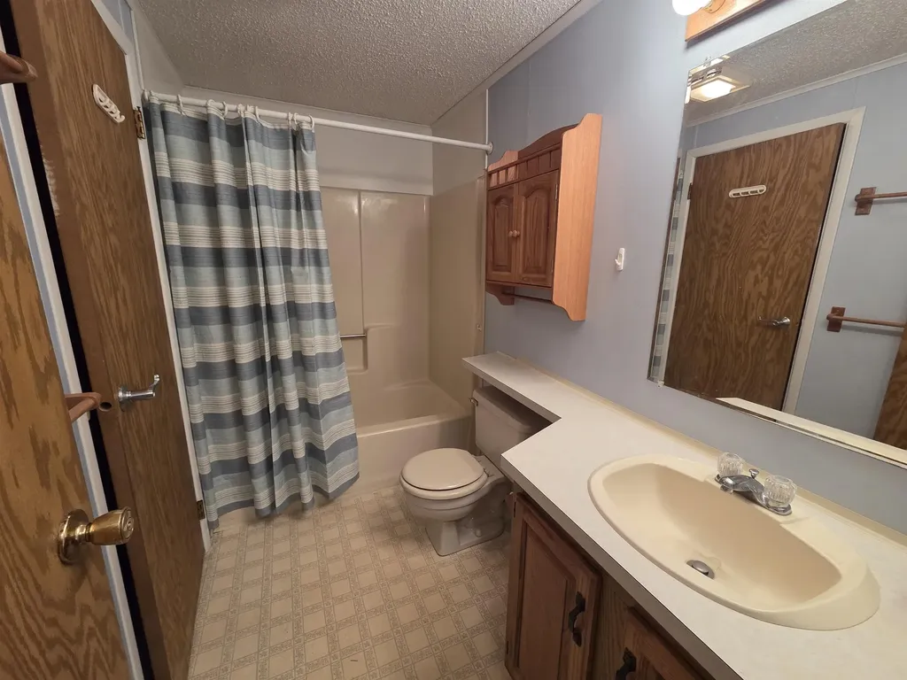 222 Lockehaven Road Enfield NH 03748