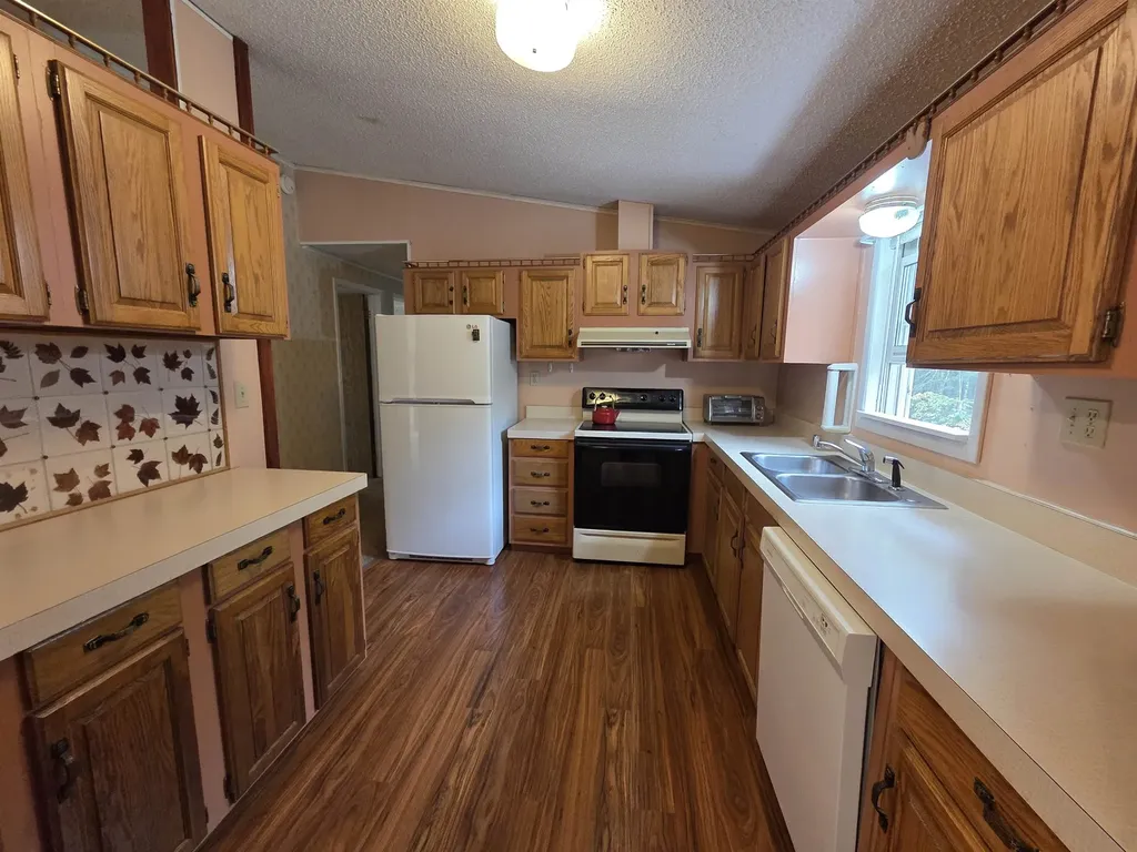 222 Lockehaven Road Enfield NH 03748