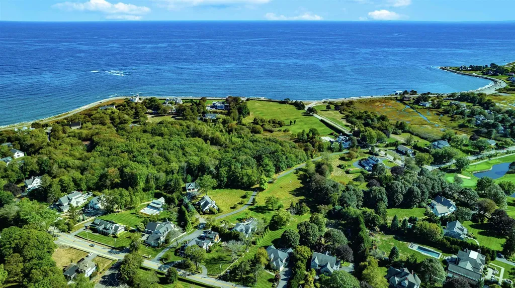 78 South Road Rye NH 03871