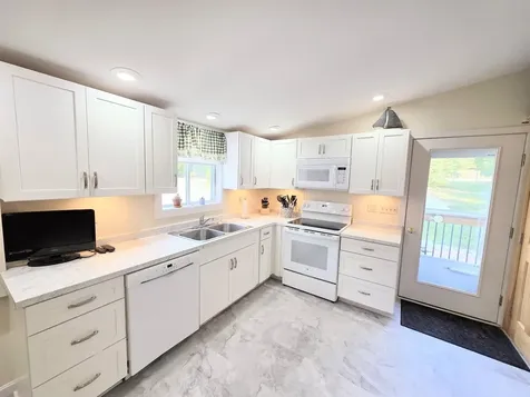 19 Boulder Road Madison NH 03849