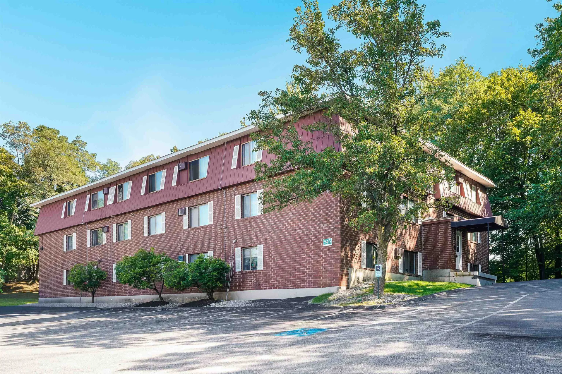 545 Calef Road Manchester NH 03103