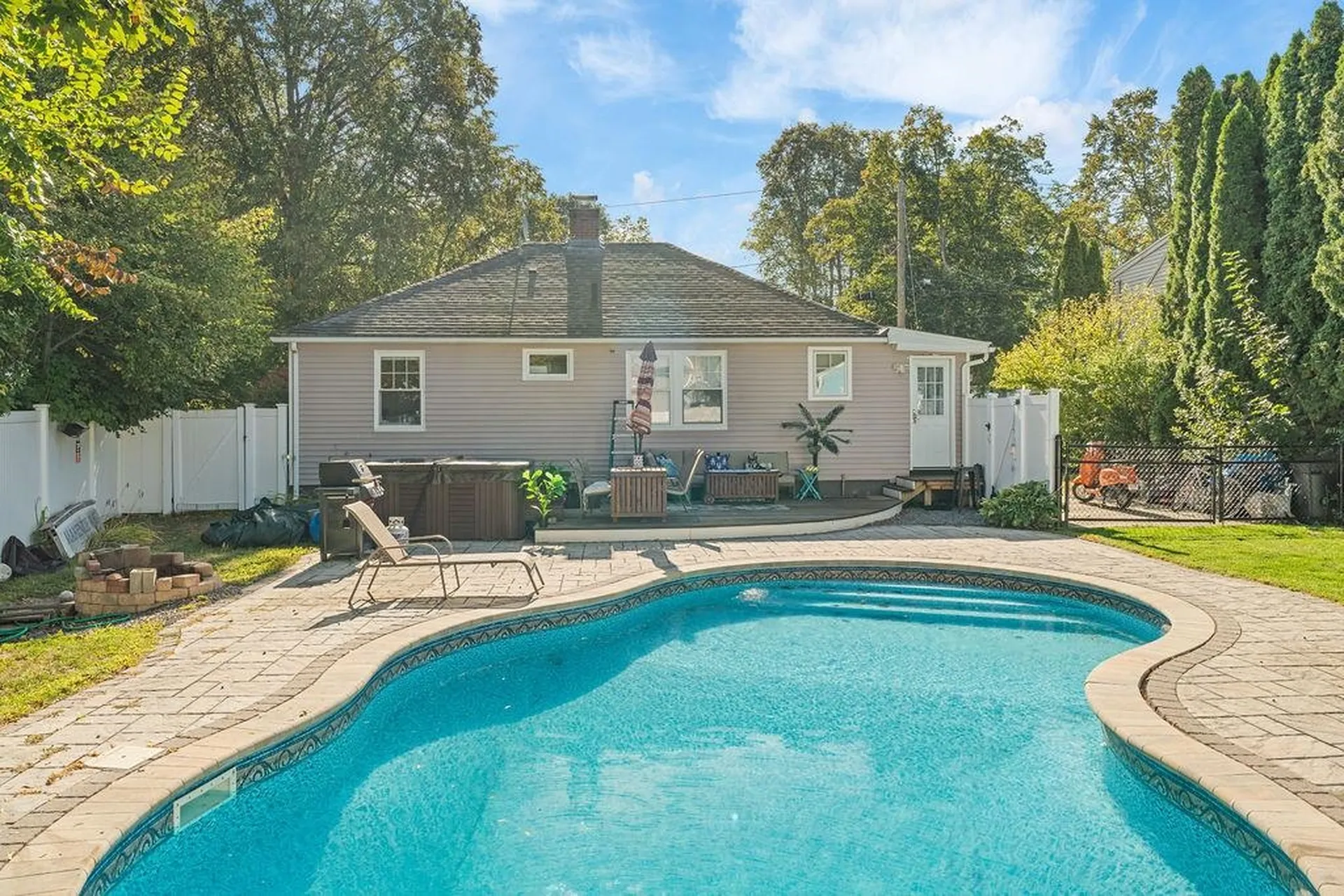 291 Colonial Drive Portsmouth NH 03801