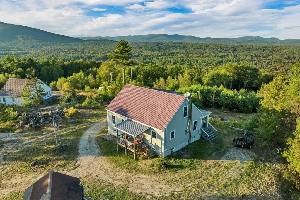 142 Snow Road Effingham NH 03882