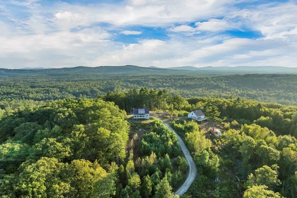 142 Snow Road Effingham NH 03882