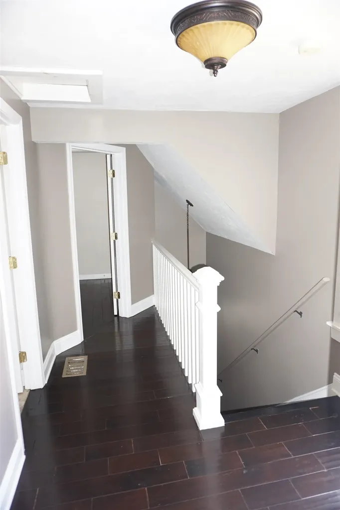 4 Fulton Street Nashua NH 03060