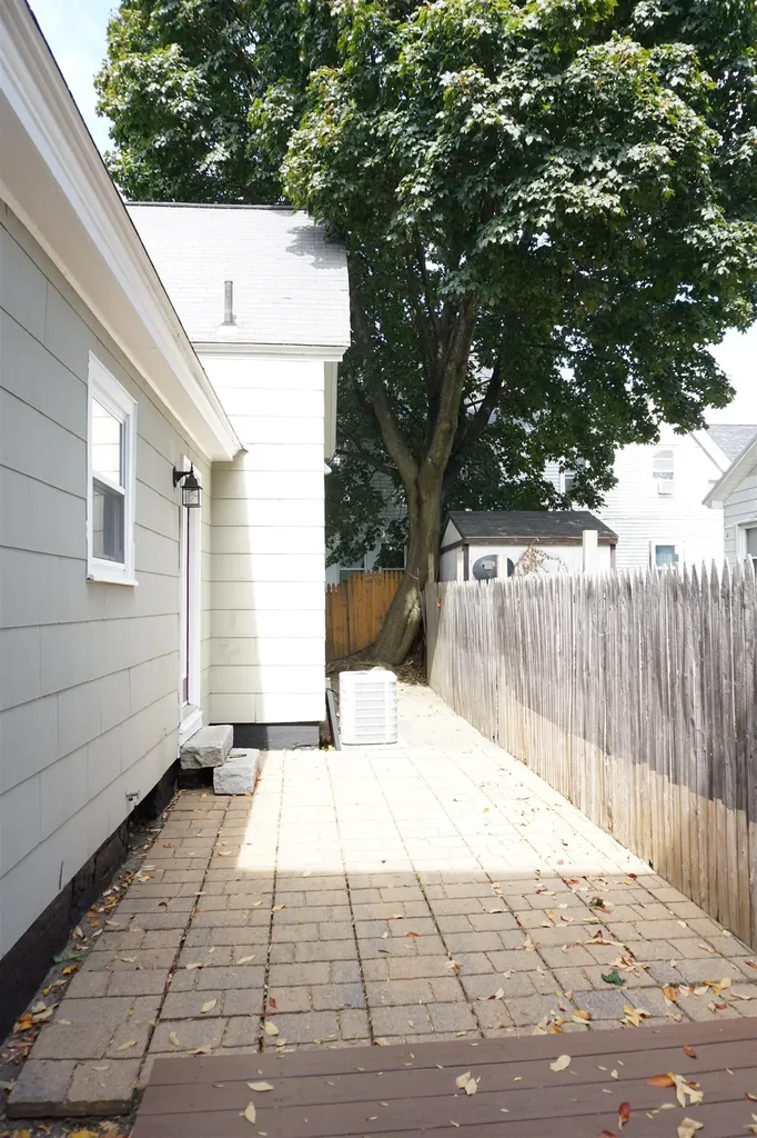 4 Fulton Street Nashua NH 03060
