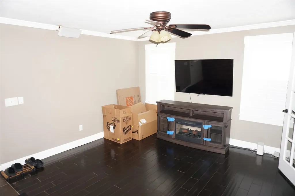 4 Fulton Street Nashua NH 03060