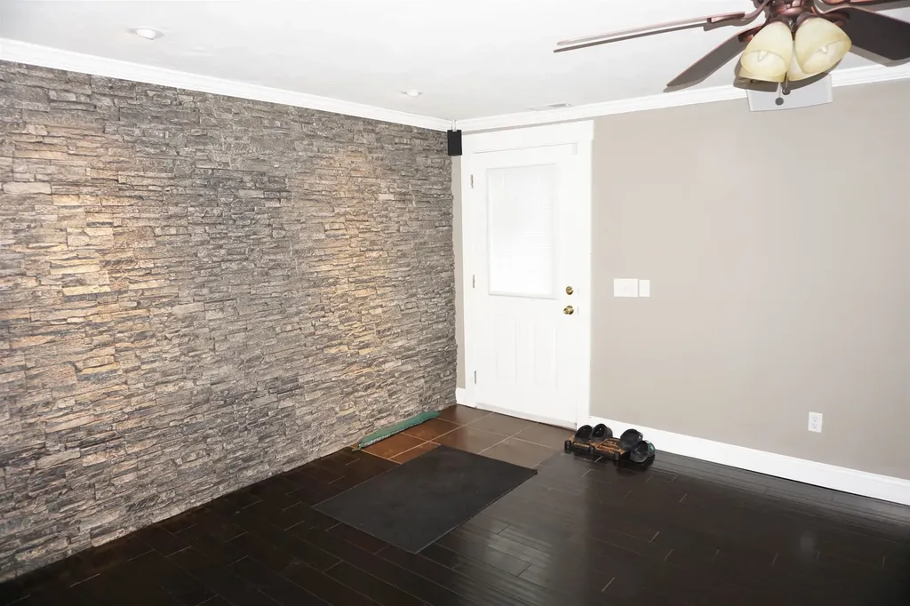 4 Fulton Street Nashua NH 03060