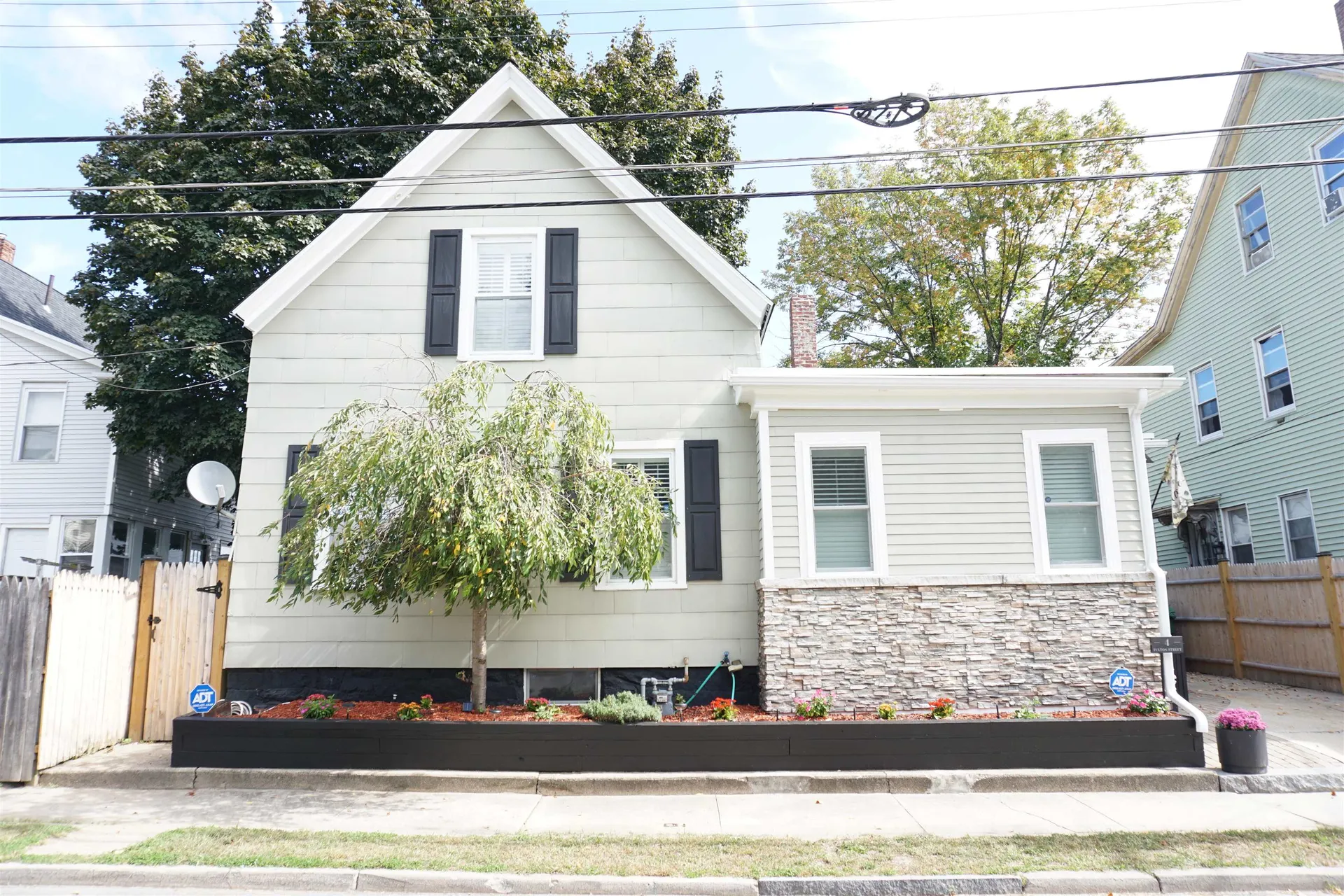 4 Fulton Street Nashua NH 03060