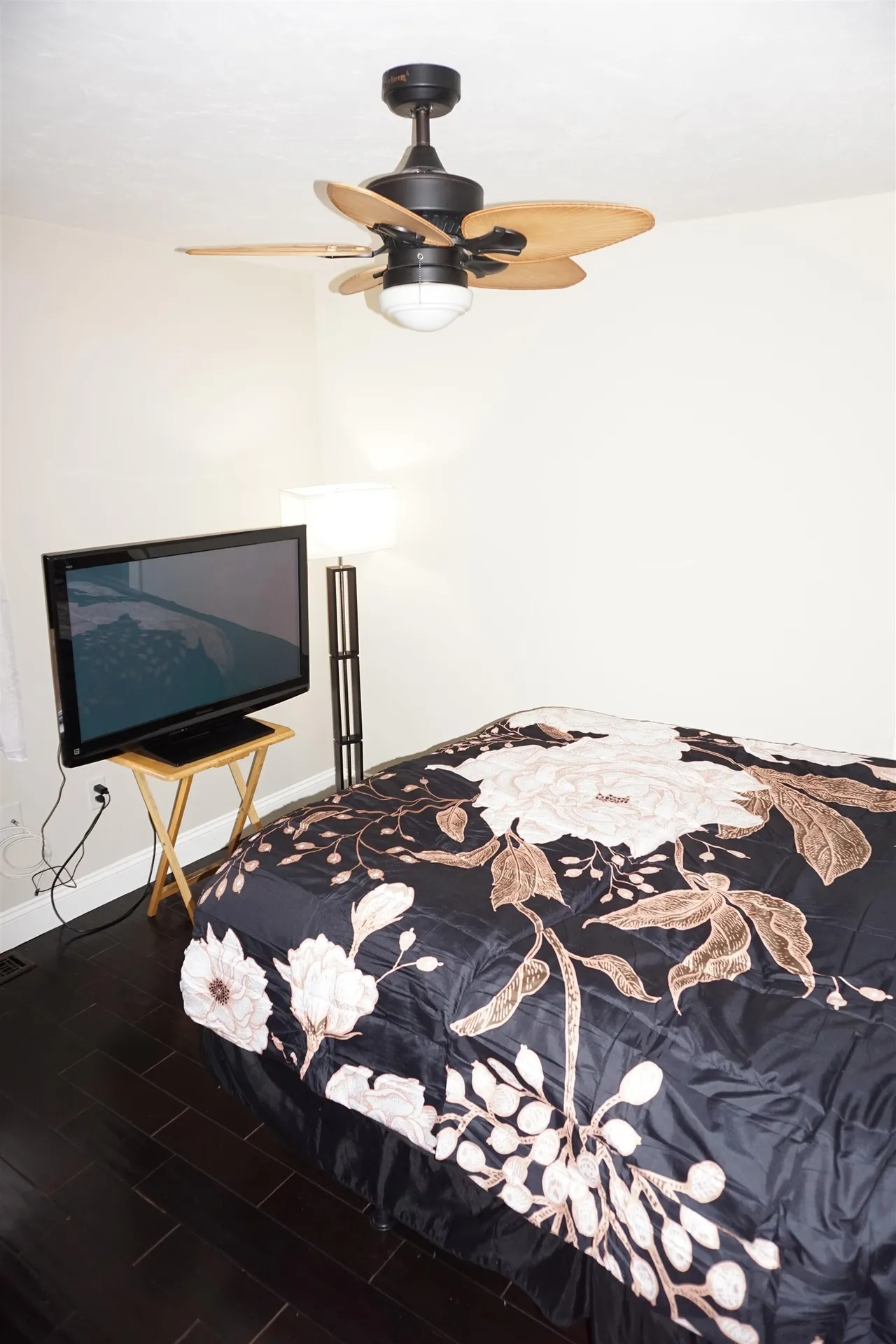 4 Fulton Street Nashua NH 03060