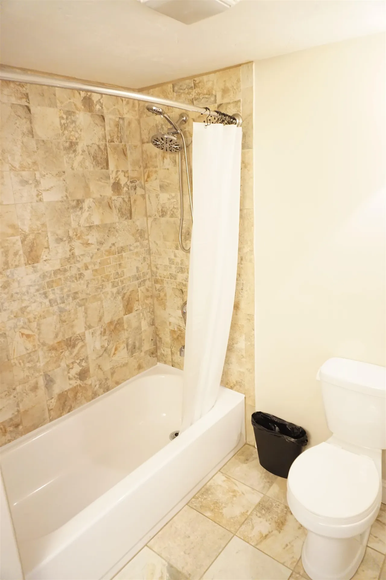 4 Fulton Street Nashua NH 03060