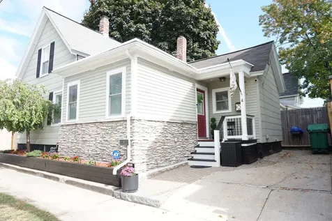 4 Fulton Street Nashua NH 03060
