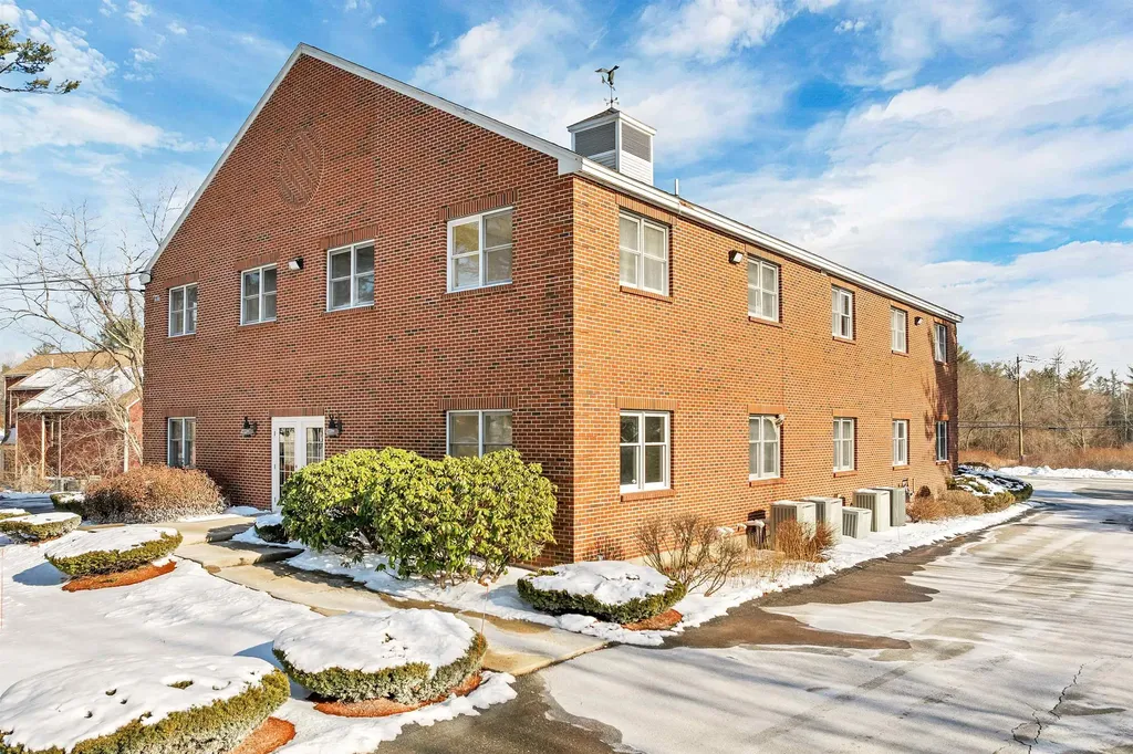 5 Buttrick Road Londonderry NH 03053