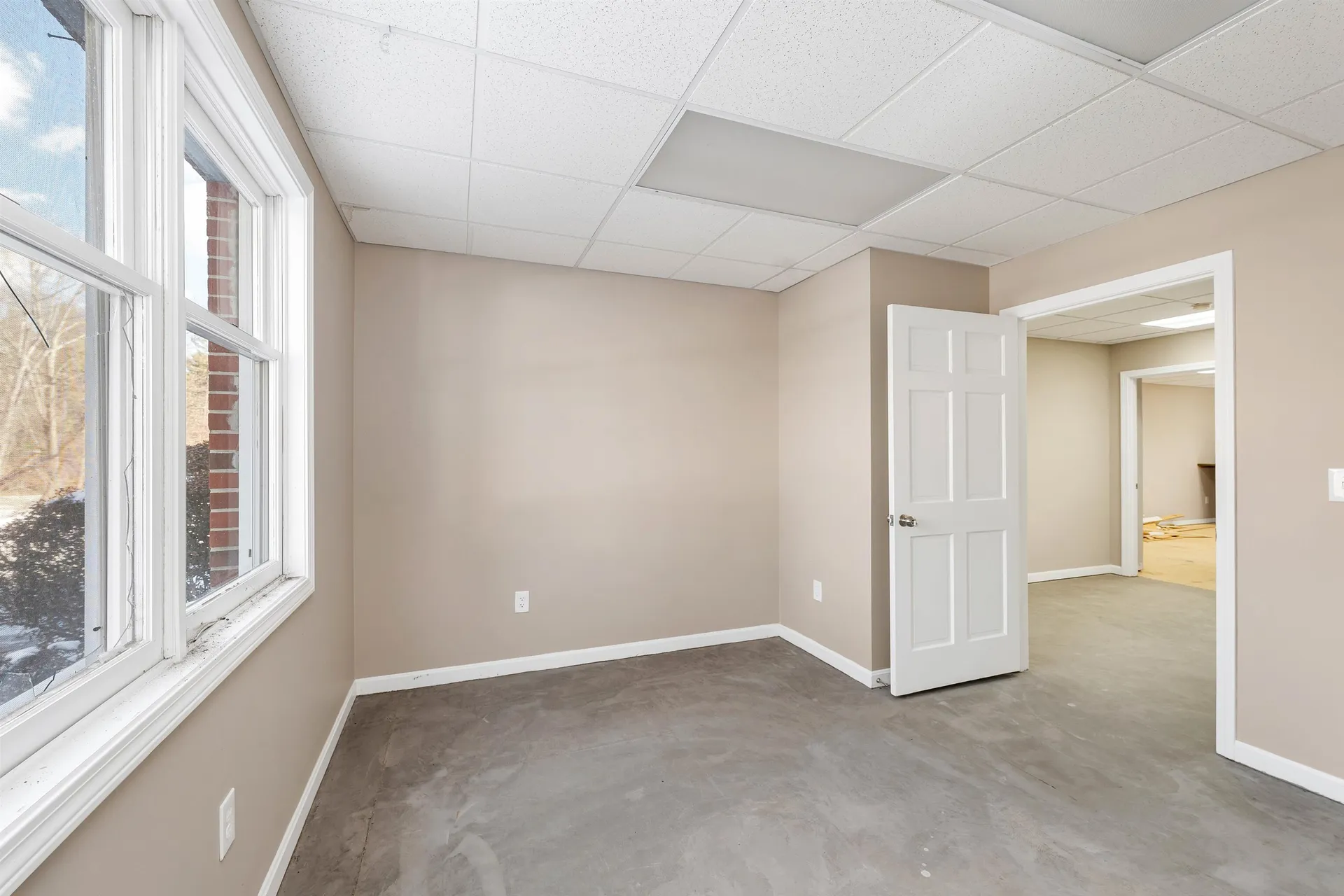 5 Buttrick Road Londonderry NH 03053