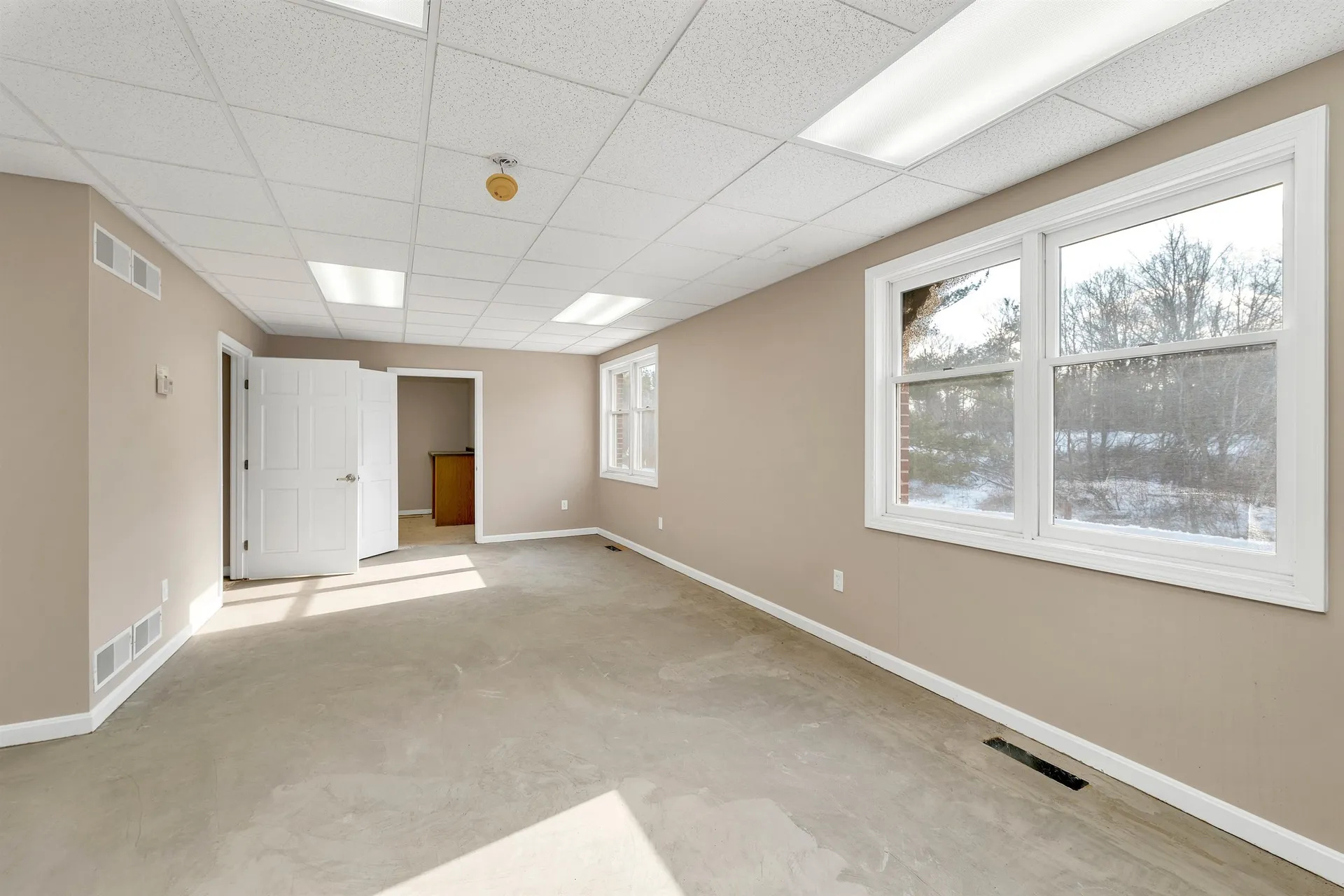 5 Buttrick Road Londonderry NH 03053