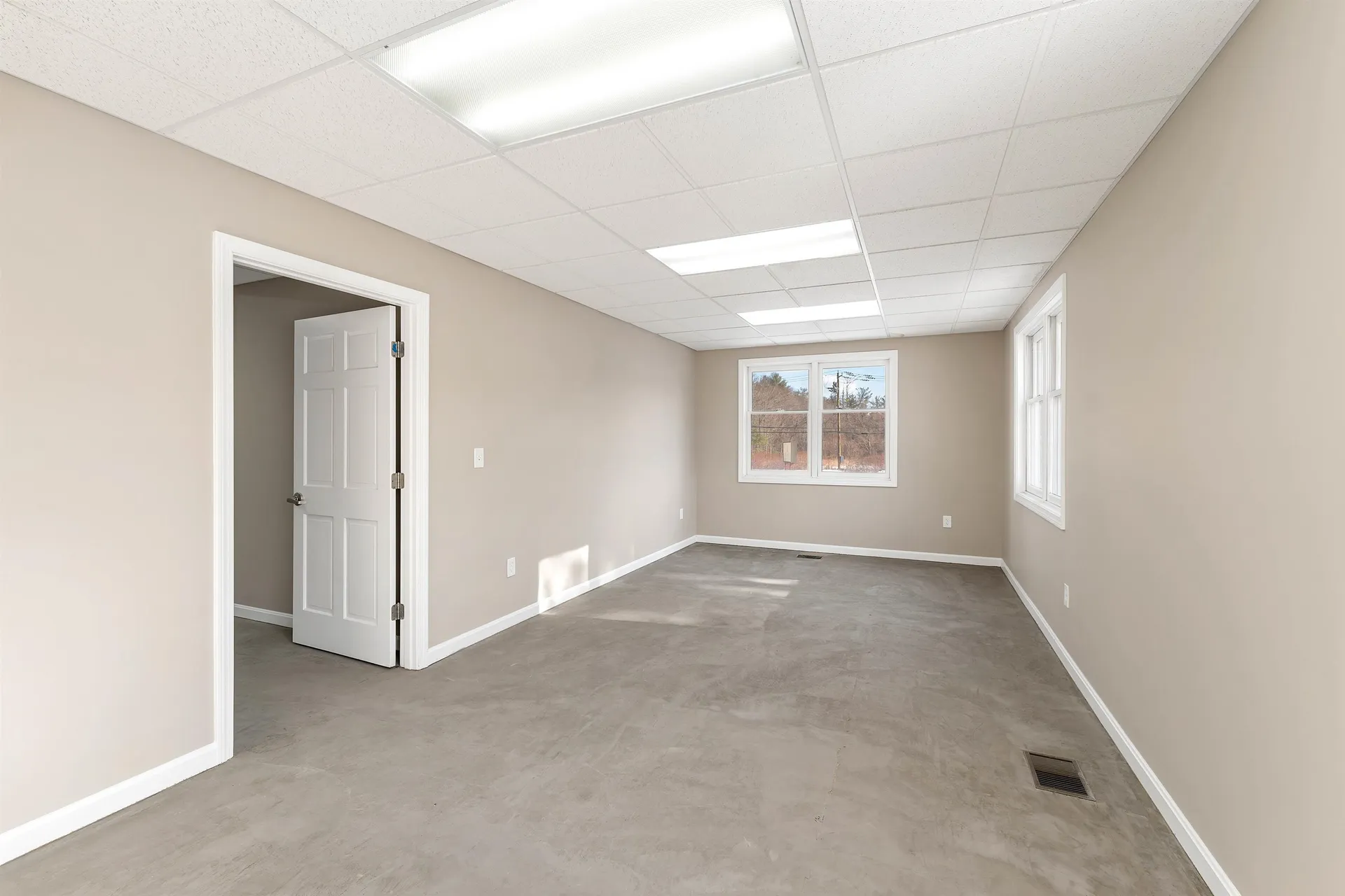 5 Buttrick Road Londonderry NH 03053