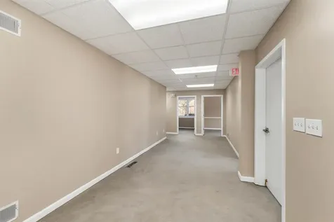 5 Buttrick Road Londonderry NH 03053