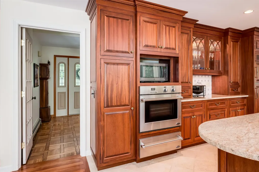 45 Moharimet Drive Madbury NH 03823