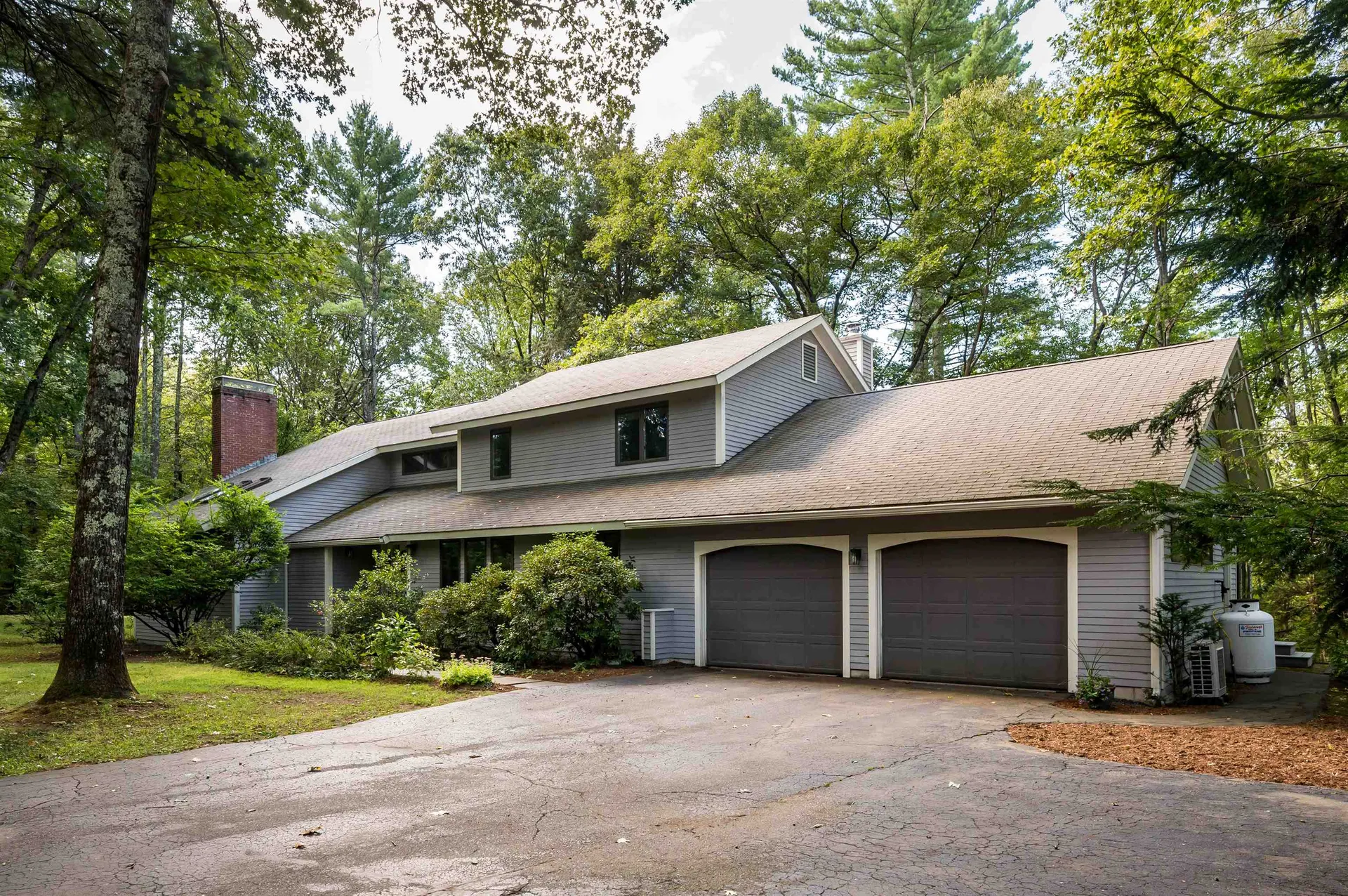 Madbury NH, 45 Moharimet Drive