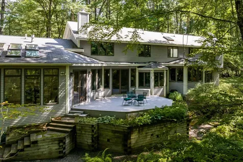 45 Moharimet Drive Madbury NH 03823