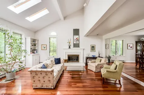 45 Moharimet Drive Madbury NH 03823