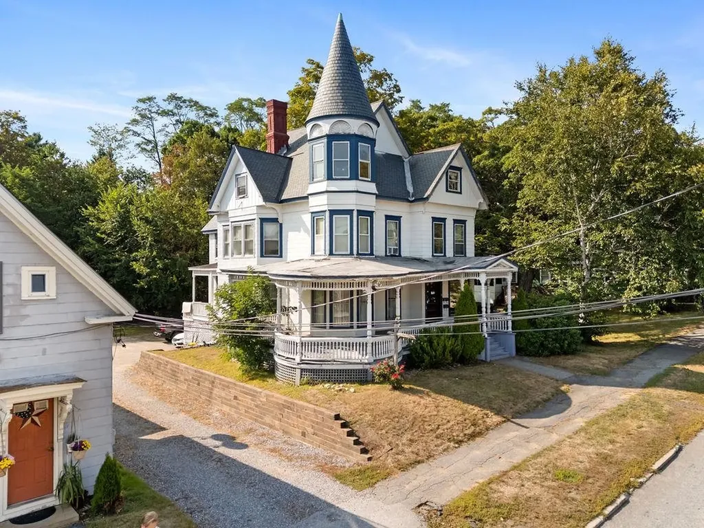 30 Messer Street Laconia NH 03246