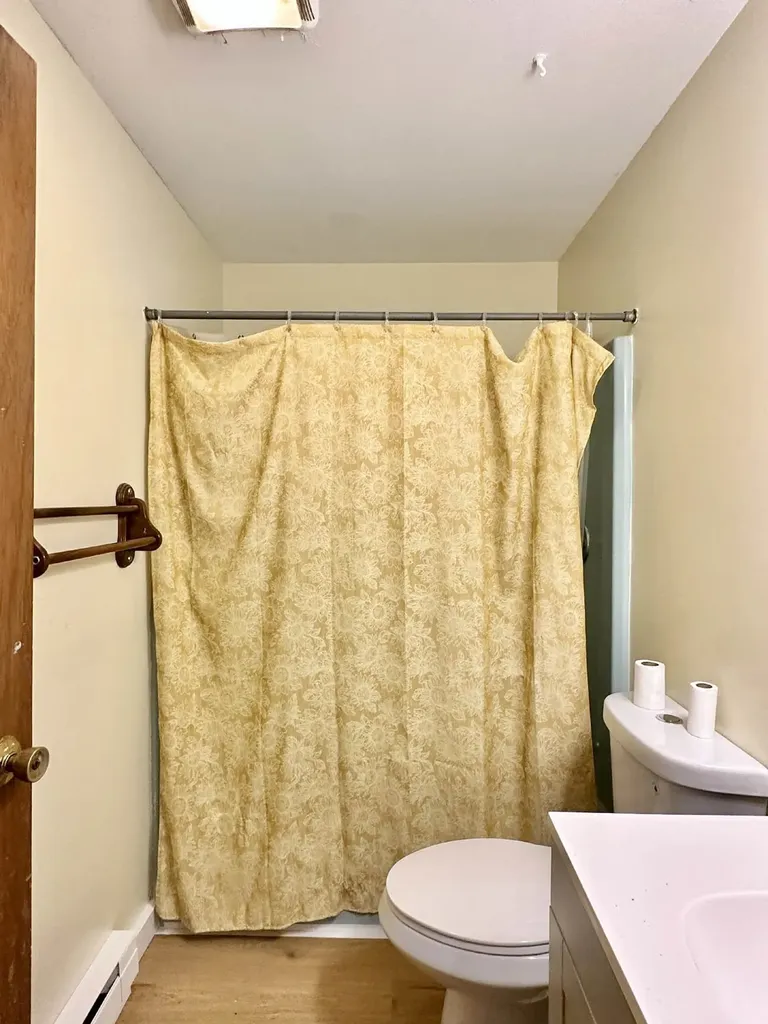 12 Wolfe Den Drive New Hampton NH 03256