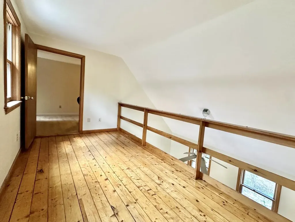 12 Wolfe Den Drive New Hampton NH 03256