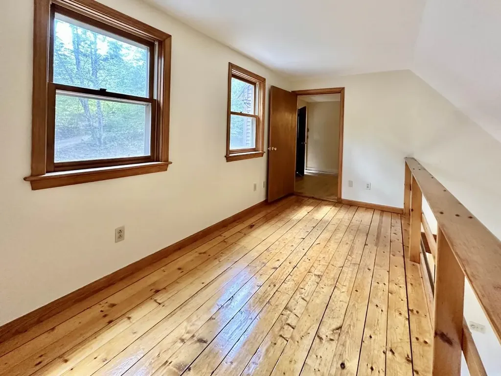 12 Wolfe Den Drive New Hampton NH 03256