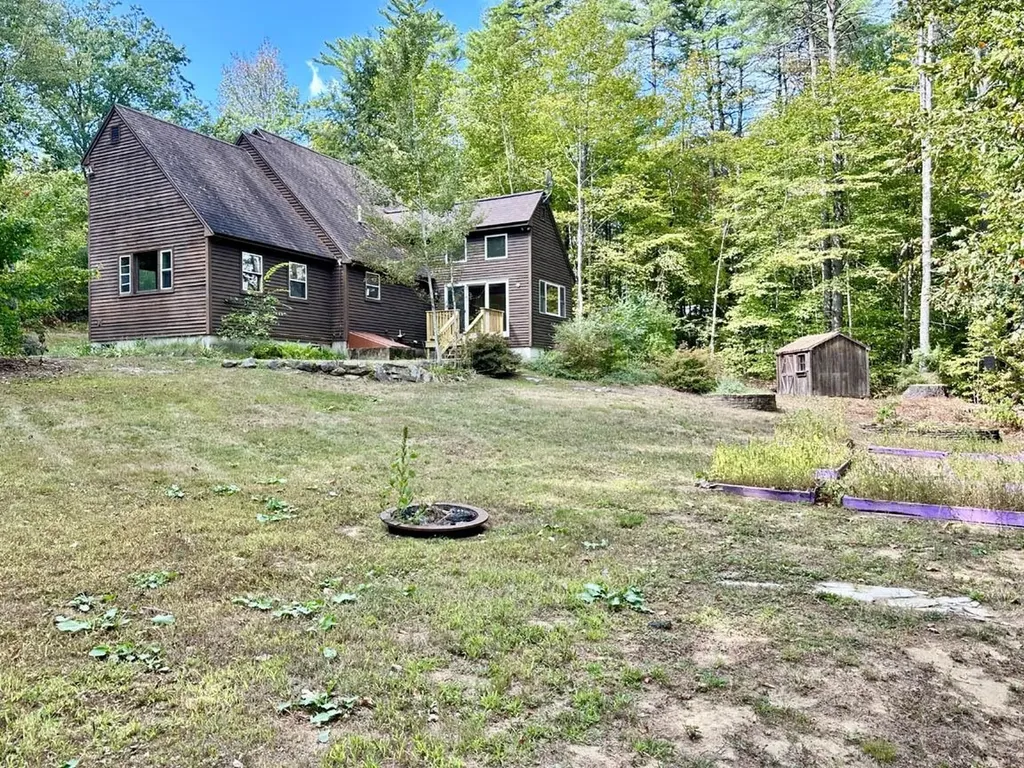 12 Wolfe Den Drive New Hampton NH 03256