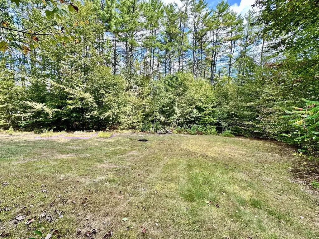 12 Wolfe Den Drive New Hampton NH 03256