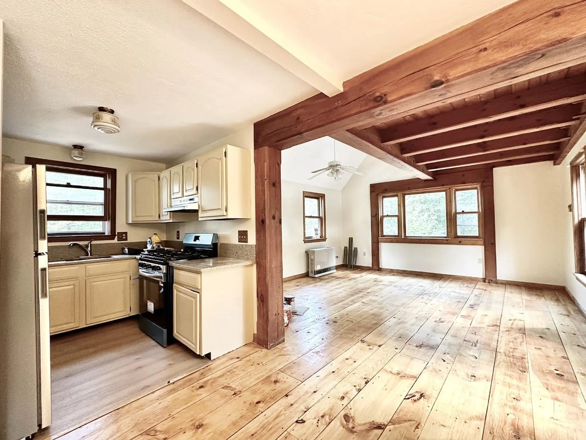 12 Wolfe Den Drive New Hampton NH 03256