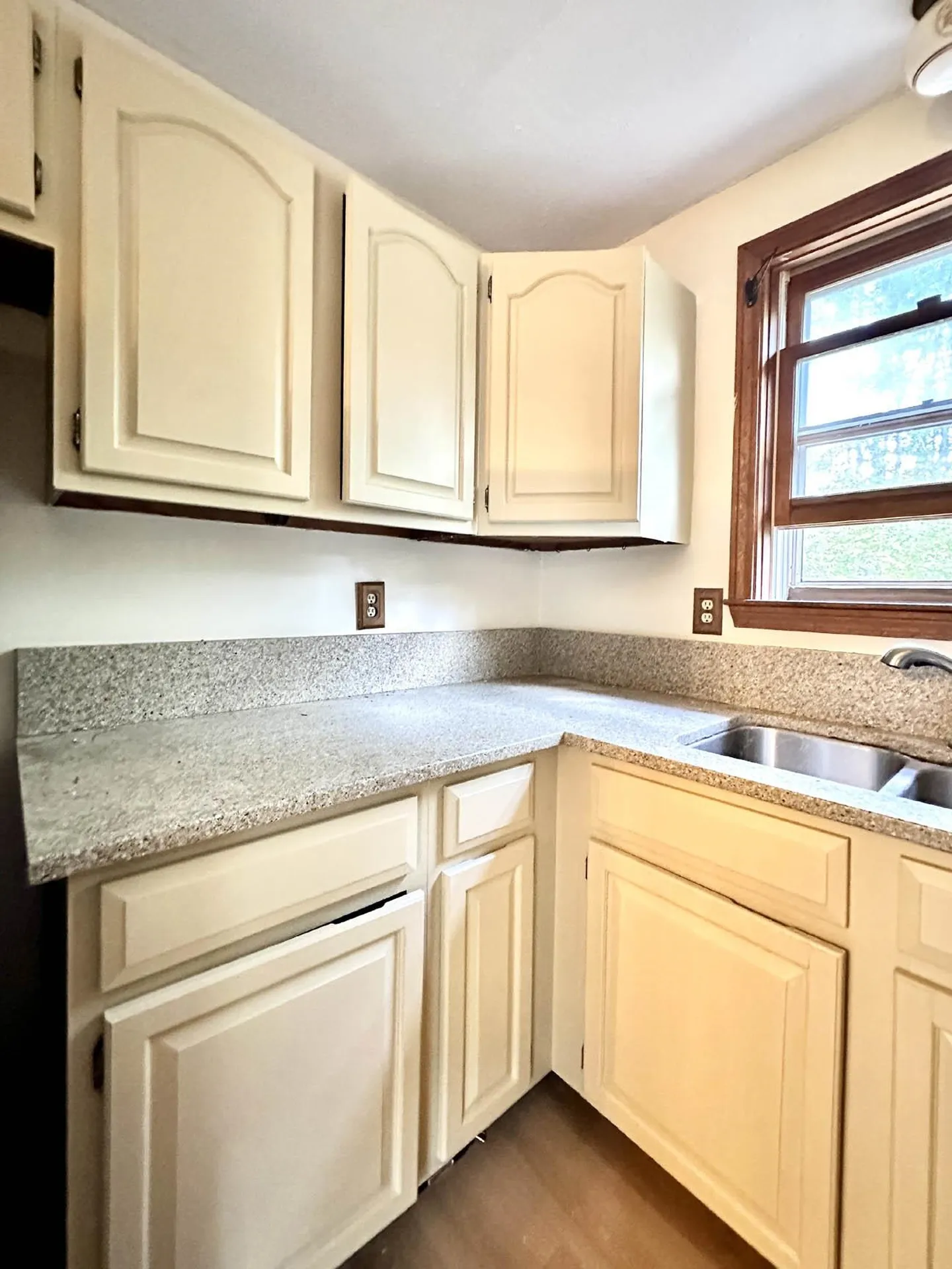 12 Wolfe Den Drive New Hampton NH 03256