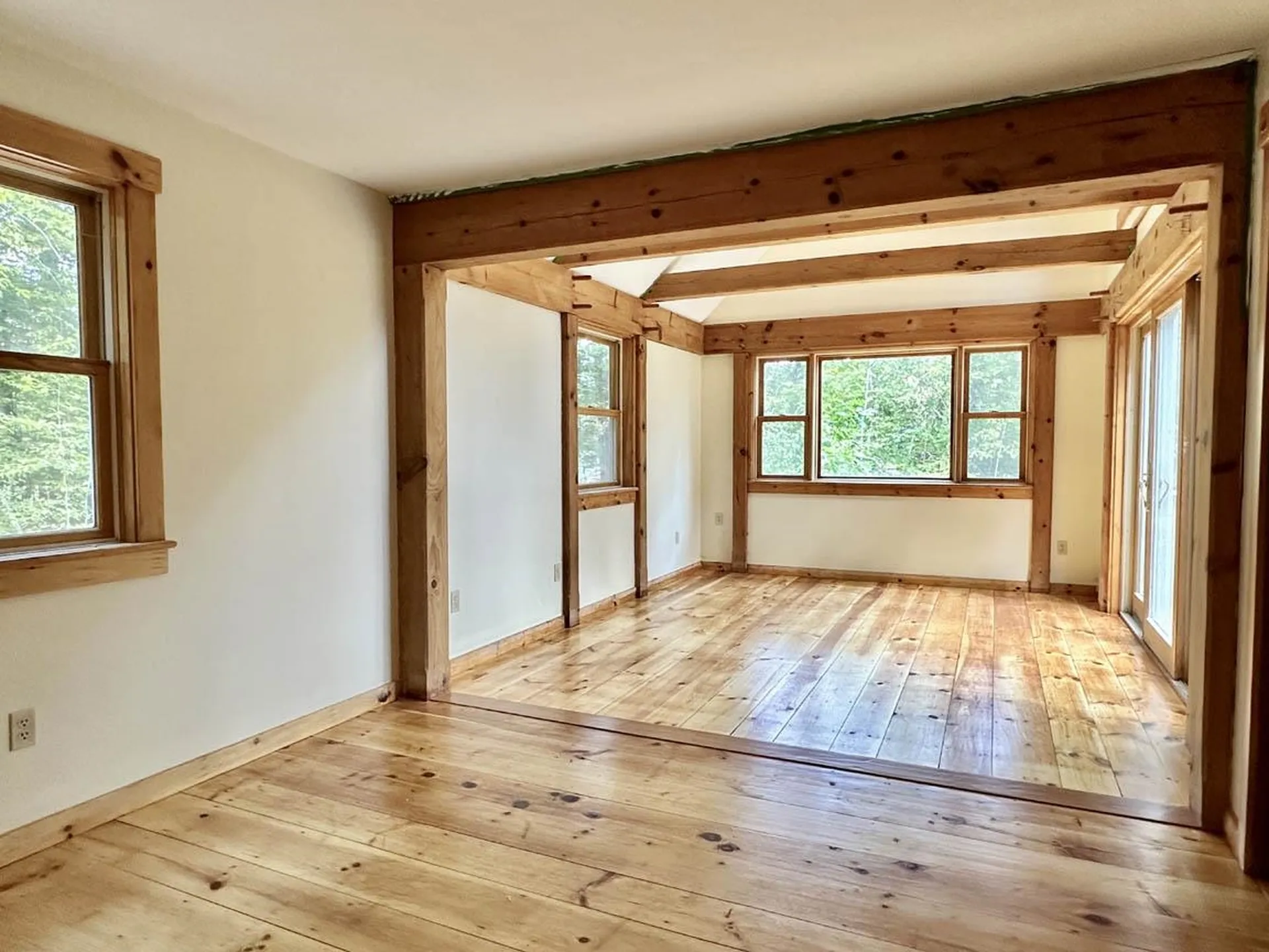 12 Wolfe Den Drive New Hampton NH 03256