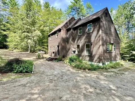 12 Wolfe Den Drive New Hampton NH 03256