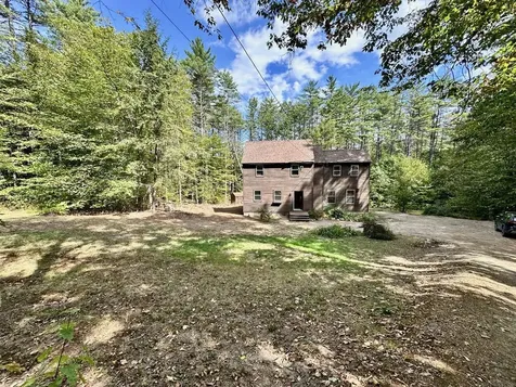 12 Wolfe Den Drive New Hampton NH 03256