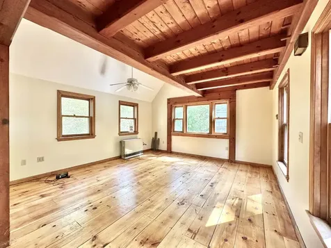 12 Wolfe Den Drive New Hampton NH 03256