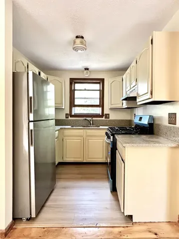 12 Wolfe Den Drive New Hampton NH 03256