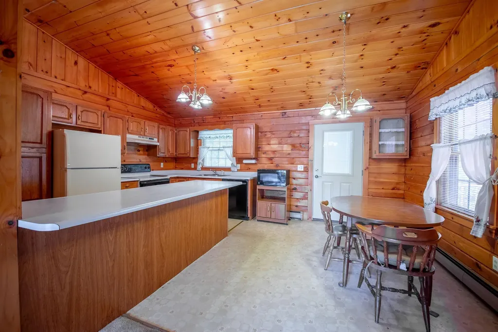 22 Birchwood Drive Weathersfield VT 05151