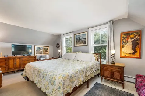 8 Pine Hill Road Wolfeboro NH 03894