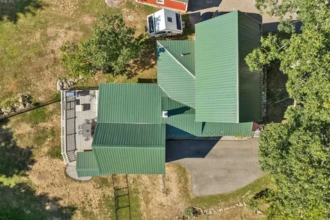 8 Pine Hill Road Wolfeboro NH 03894