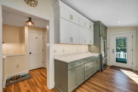 8 Pine Hill Road Wolfeboro NH 03894