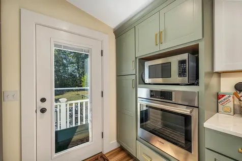 8 Pine Hill Road Wolfeboro NH 03894