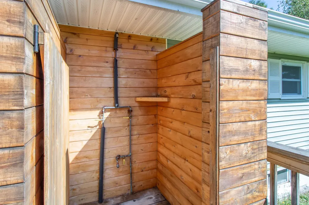 3041 Cross Road Jay VT 05859