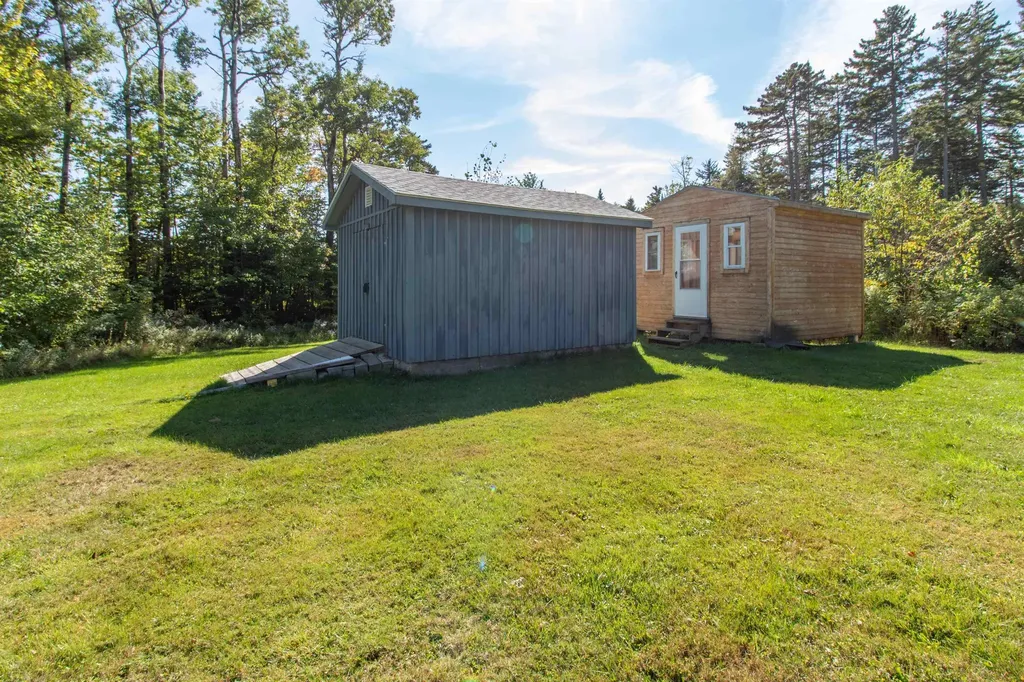 3041 Cross Road Jay VT 05859