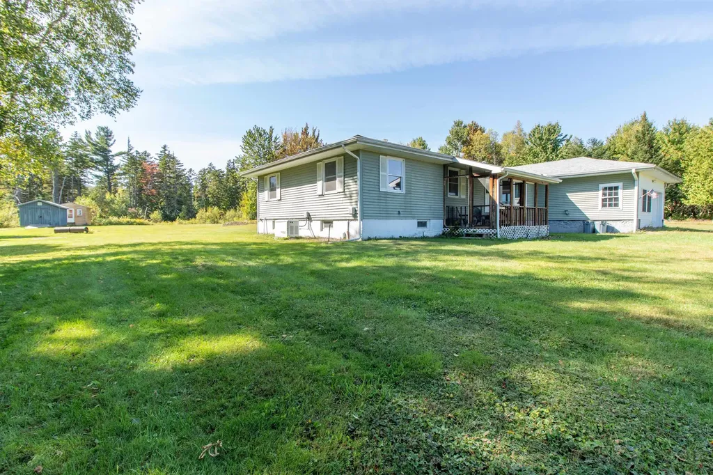 3041 Cross Road Jay VT 05859